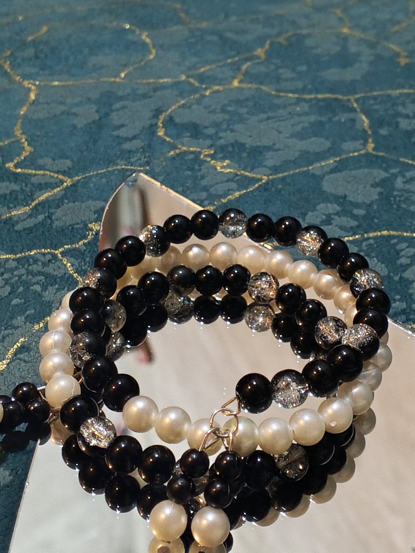 3 Layers Black and White Stacked Bead Bracelet | FH Collection