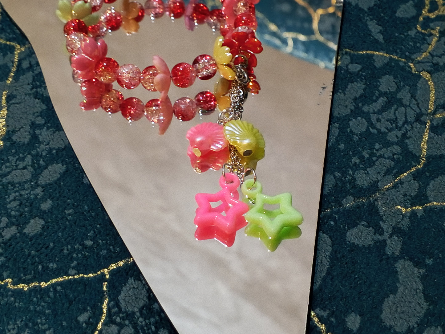 Red Crystals Ball Bracket
